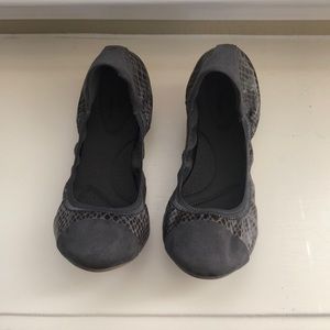Dex Flex comfort flats
